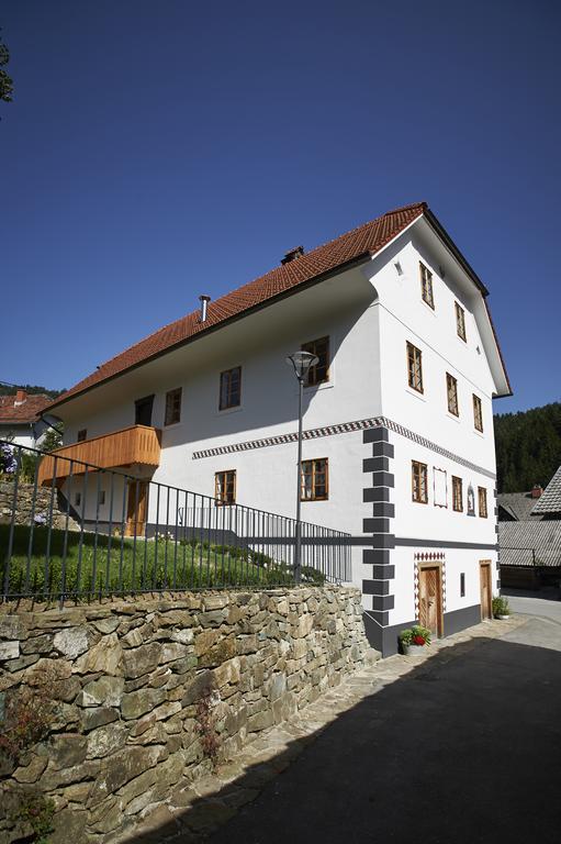Juvanova Hisa - Apartments And Rooms Luče المظهر الخارجي الصورة